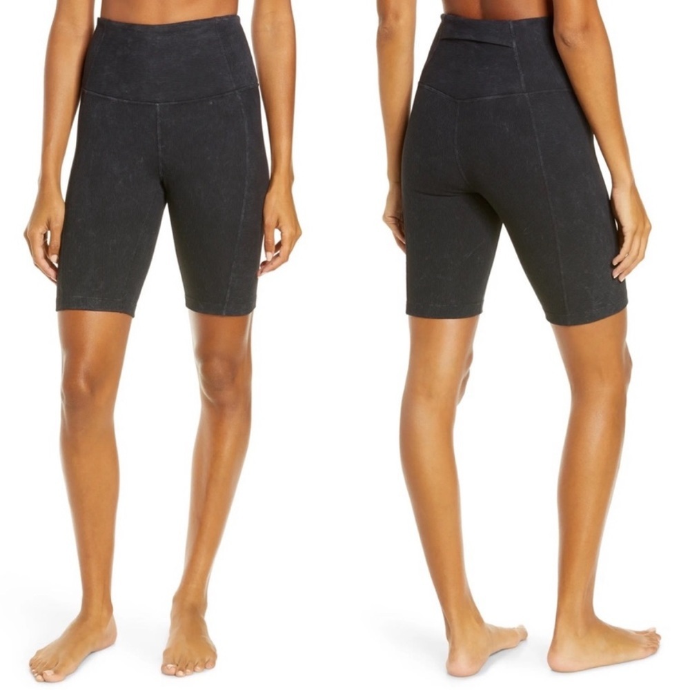 NEW Nordstrom Zella Snow Wash Ribbed Biker Shorts Size Small High Rise Yoga 4-6